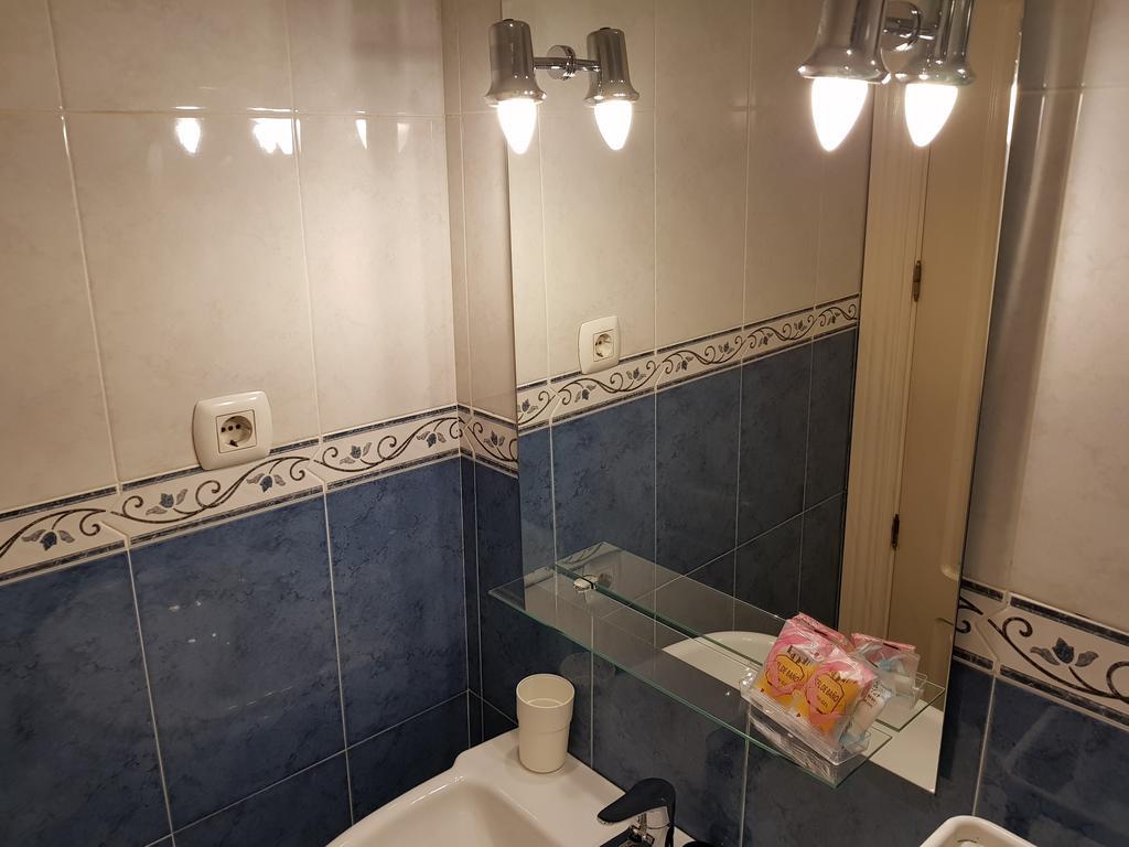 Appartement Fan Flat Eugenio (Adults Only) à Málaga Extérieur photo